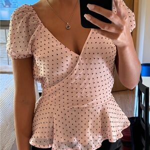 XS Francesca‘s Pink Polkadot Blouse